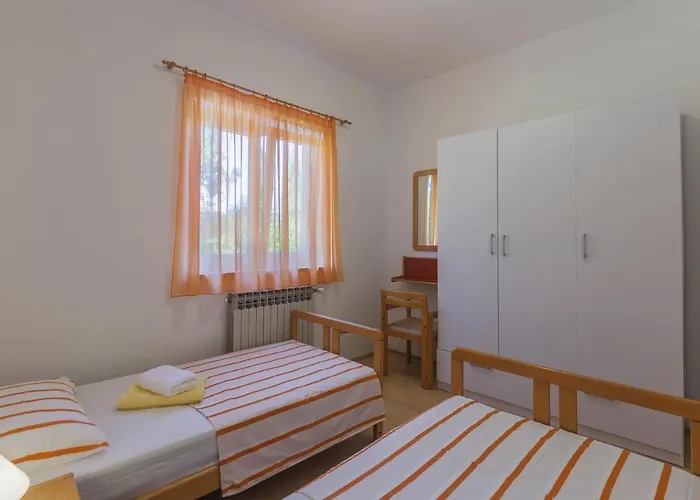 Pino Appartamento Pola